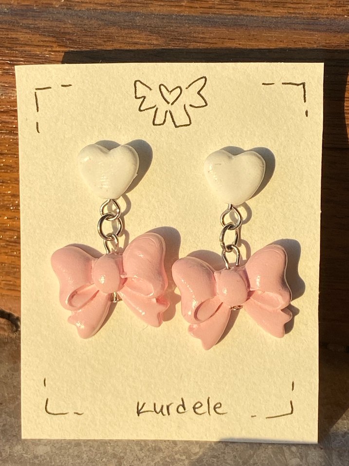 Kalp Kurdele Tasarım Küpe - Görsel 3