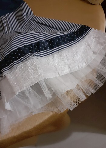 Tül detaylı elbise - Görsel 3