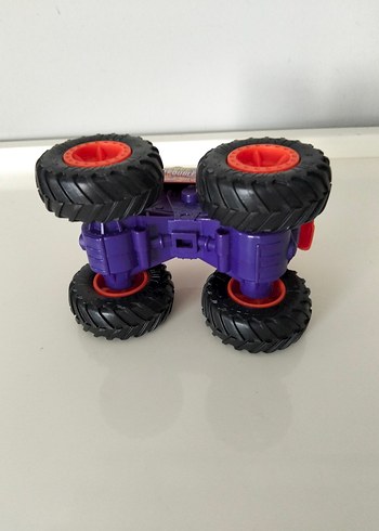 Renkli Büyük Tekerlekli Hotweels Araba - Görsel 5