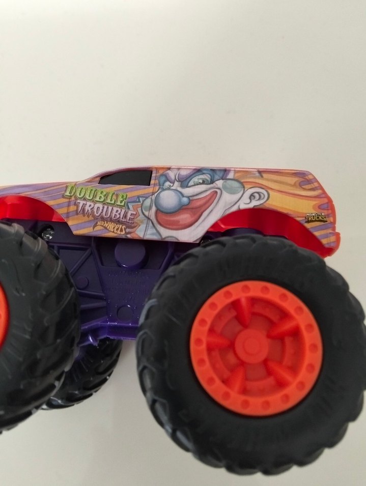 Renkli Büyük Tekerlekli Hotweels Araba - Görsel 4