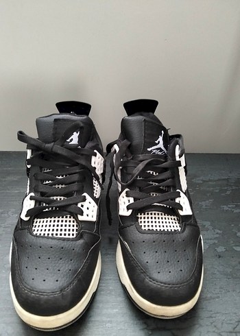 Diğer Siyah Beyaz Jordan Retro Sneaker