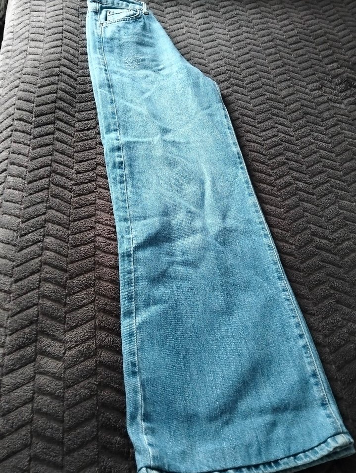 Açık Mavi Geniş Paça Denim Jean — görsel 7/9