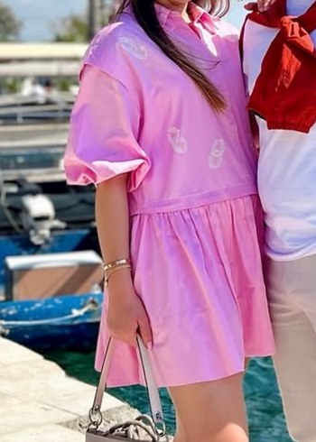 Pembe Mini Bağcıklı Düğmeli Günlük Elbise