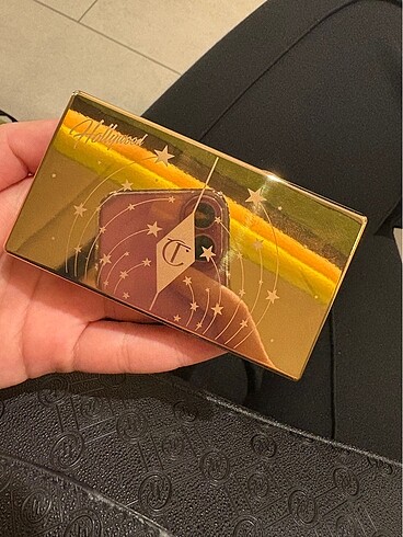 Diğer Charlotte Tilbury Allık Aydınlatıcı Paleti