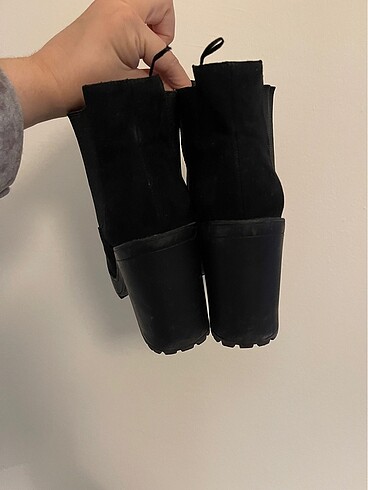 38 Beden siyah Renk H&M BOT