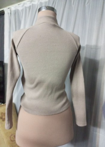 Kadın Bej Yüksek Yaka Omuz Detaylı Triko - Görsel 4