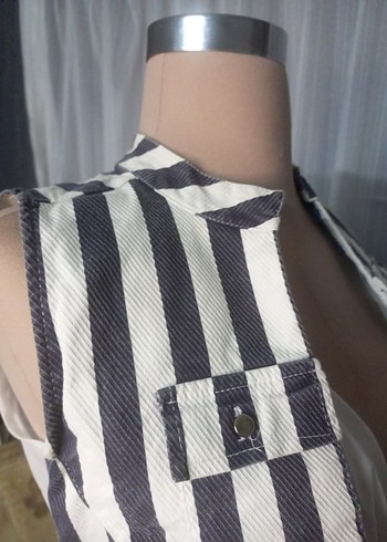 Gri Çizgili Kadın Kolsuz Yelek - Görsel 4