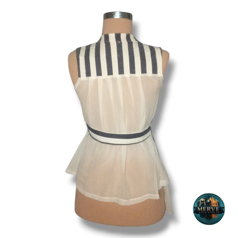 Gri Çizgili Kadın Kolsuz Yelek - Görsel 3