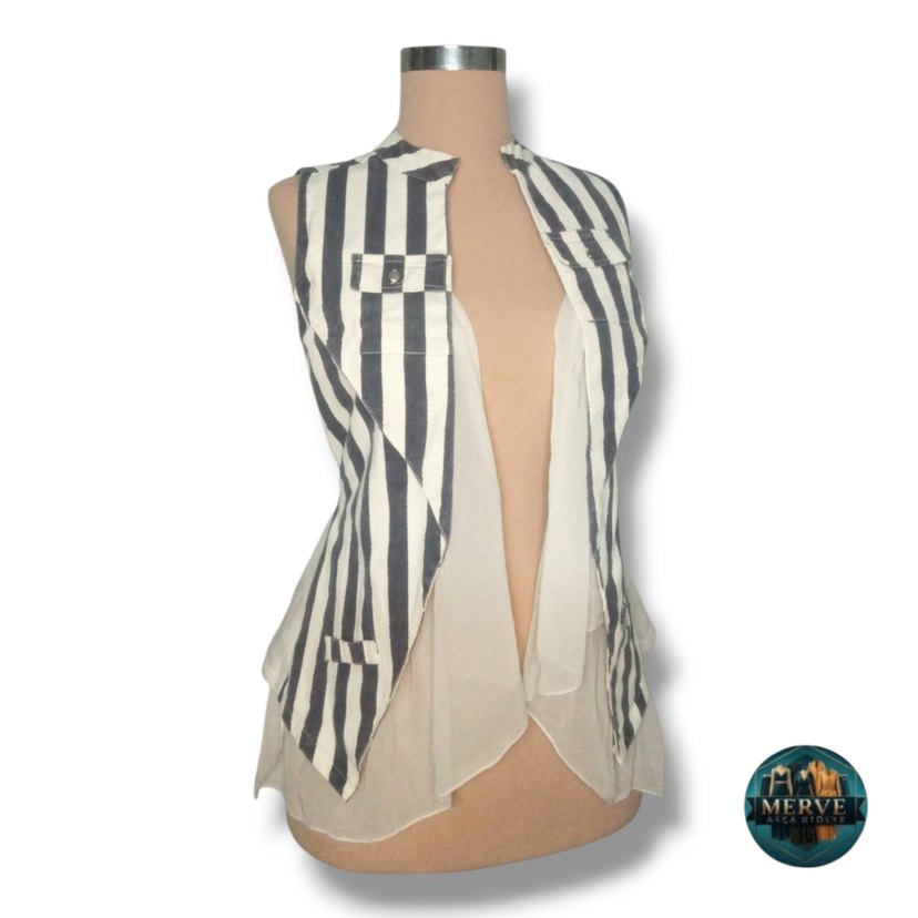 Gri Çizgili Kadın Kolsuz Yelek - Görsel 2