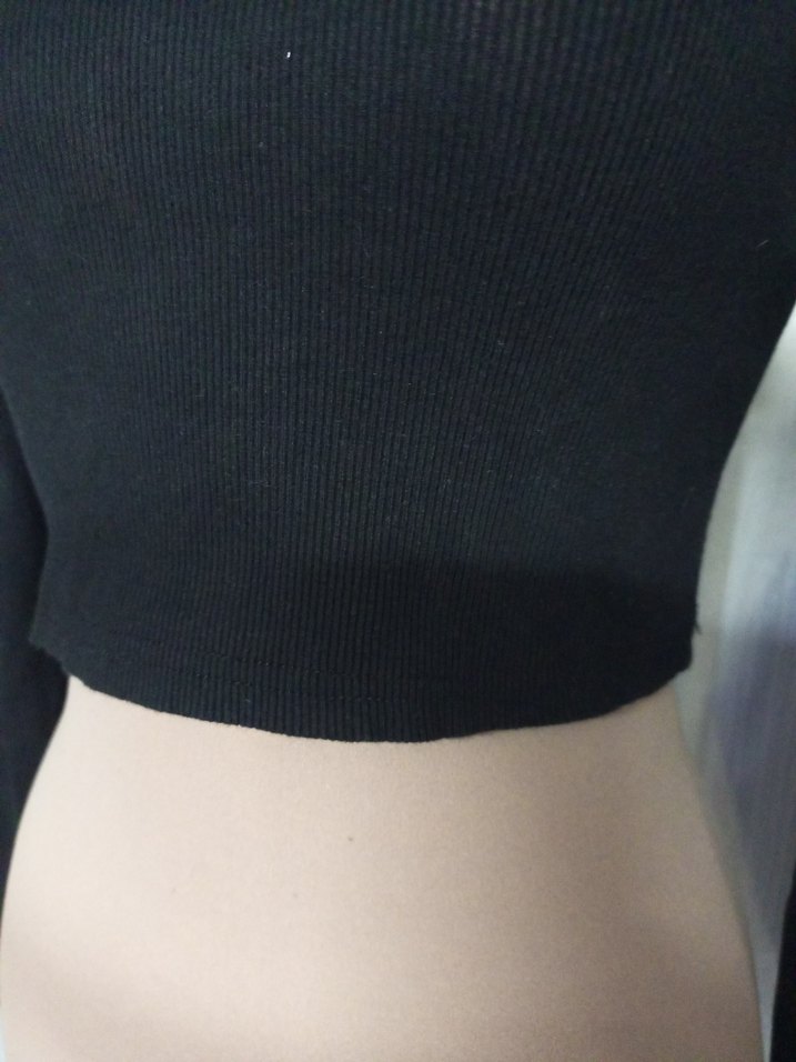 Siyah Yüksek Yakalı Kadın Triko - Görsel 4