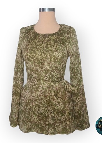 Yeşil Çiçek Desenli  Kuşaklı  Bluz - Görsel 2