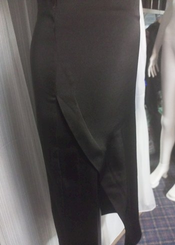 Uzun Siyah  Kadın Midi Etek - Görsel 4