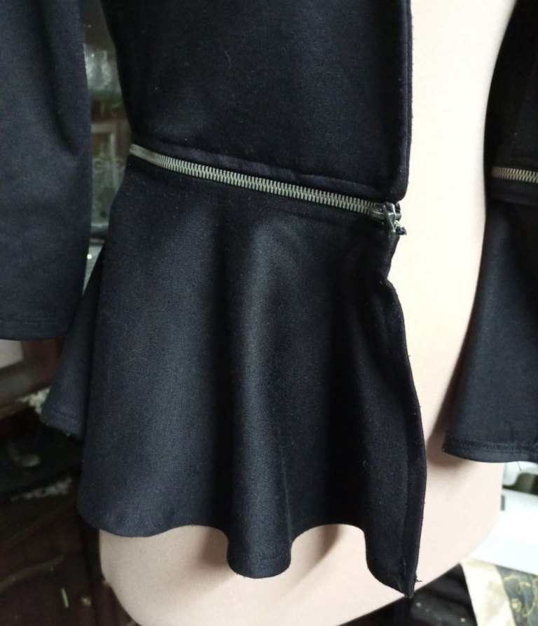 Siyah Kemerli Kısa Kadın Blazer Ceket - Görsel 5