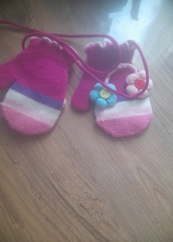 Kız Çocuk Renkli Nakışlı Örgü Eldiven - Görsel 2