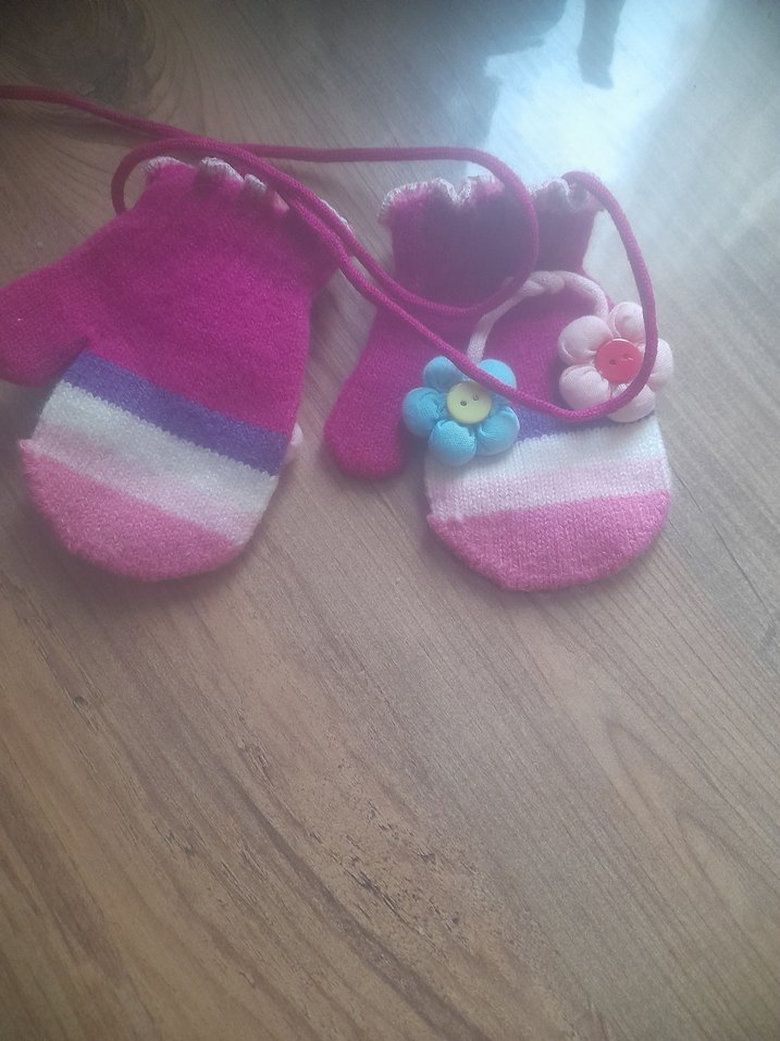 Kız Çocuk Renkli Nakışlı Örgü Eldiven - Görsel 2