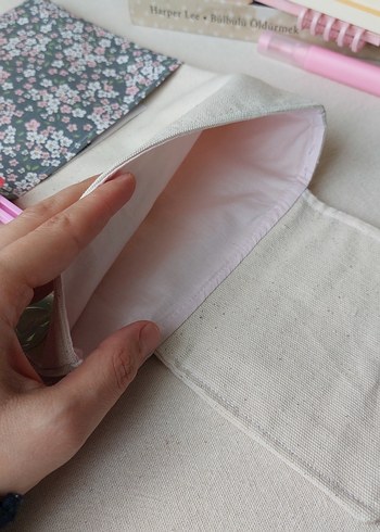 Pastel Renkli Çiçek Desenli Kitap Kılıfı - Görsel 4