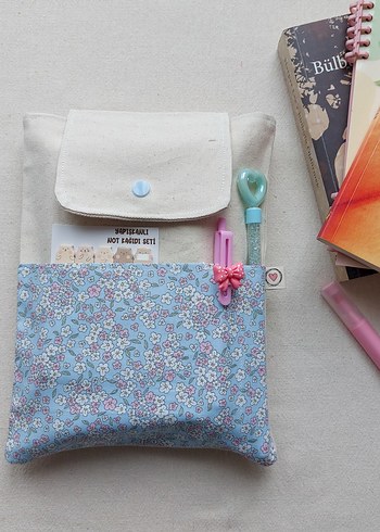 Pastel Renkli Çiçek Desenli Kitap Kılıfı - Görsel 5