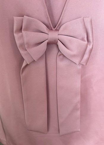 Fiyonklu Pembe Saten Sırtı Açık Kolsuz Elbise - Görsel 3