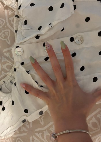 Düğmeli Beyaz Puantiyeli Bohem Kadın Bluz - Görsel 4