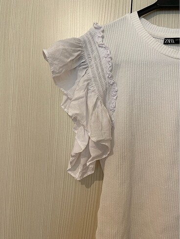 m Beden zara beyaz fırfırlı bluz