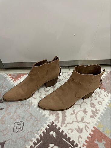 37 Beden Bershka süet bootie