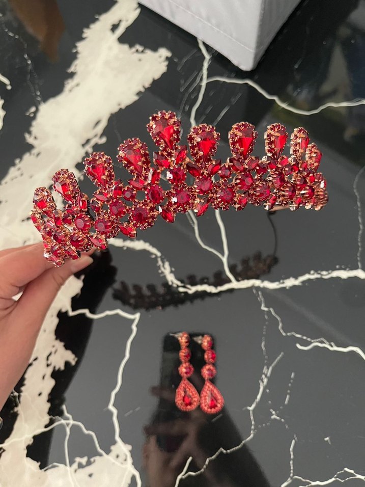 Kırmızı Cam Taşlı Abiye Taç ve Küpe Seti - Görsel 2