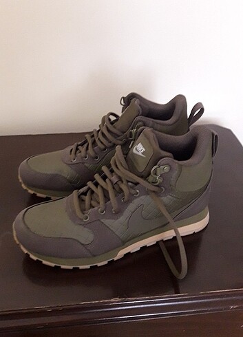 Nike asker yeşili spor ayakkabı 