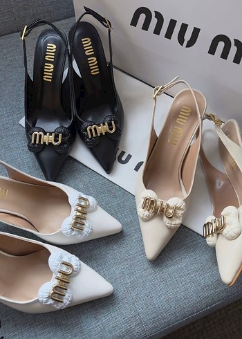 Miu Miu 38