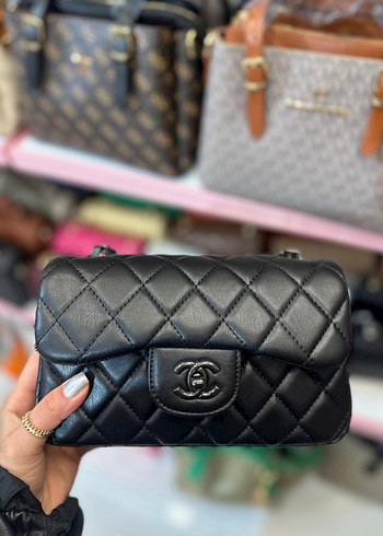 Zincir Detaylı Beyaz Deri Kadın Çanta - Görsel 3