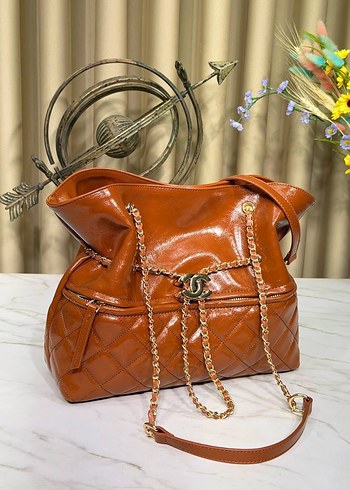 Zincir Detaylı Kahverengi Süet Kadın Çanta - Görsel 8