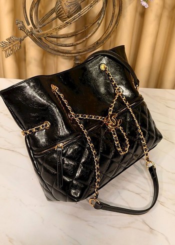 Zincir Detaylı Kahverengi Süet Kadın Çanta - Görsel 3