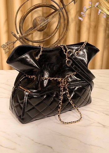 Zincir Detaylı Kahverengi Süet Kadın Çanta - Görsel 4