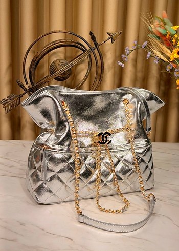 Zincir Detaylı Kahverengi Süet Kadın Çanta - Görsel 9