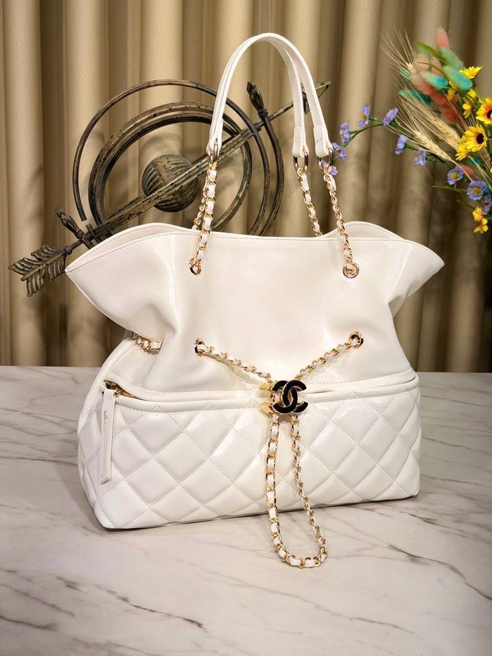 Zincir Detaylı Kahverengi Süet Kadın Çanta - Görsel 2