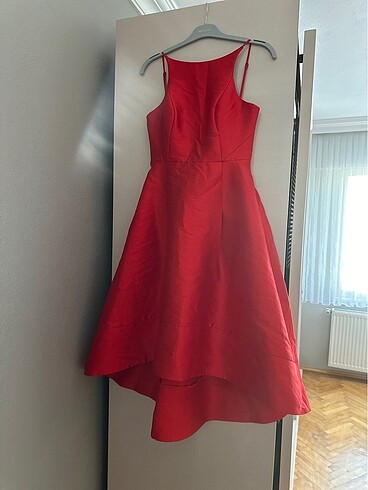 Forever new kırmızı saten elbise
