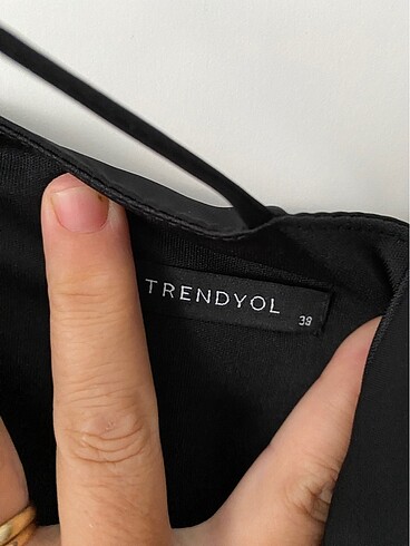 Trendyol markalı 38 beden elbise