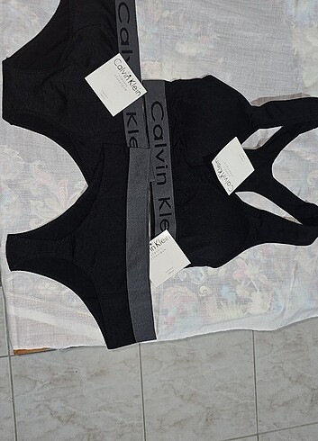 Calvin Klein Üçlü spor takim yeni etiketli
