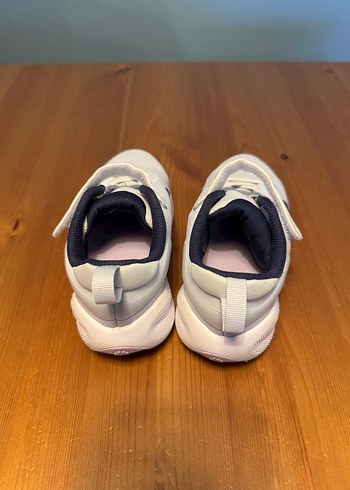 Nike Çocuk Beyaz Spor Ayakkabı - Görsel 4