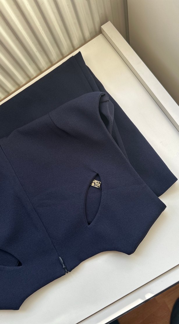 Lacivert Desenli elbise - Görsel 3