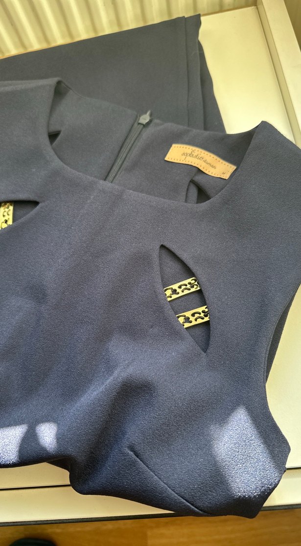 Lacivert Desenli elbise - Görsel 2