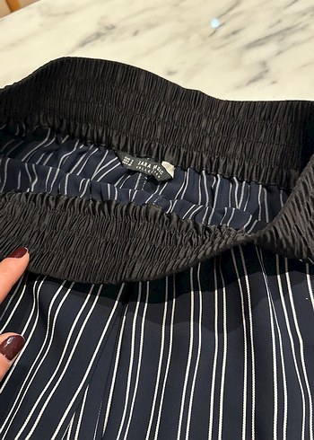 Siyah Çizgili etek Mini Şort - Görsel 3
