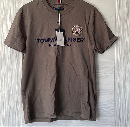 tommy hilfiger tshirt