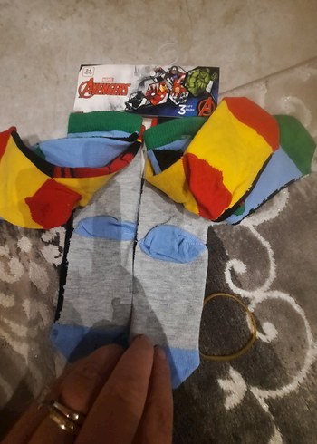 23 Beden çeşitli Renk Çocuk Hulk Desenli Renkli Çorap