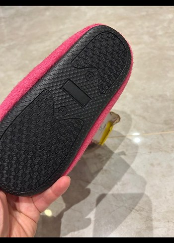 etiketli 33-34 numara ev botu - Görsel 5