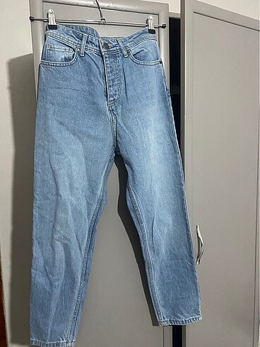 Mom Jean