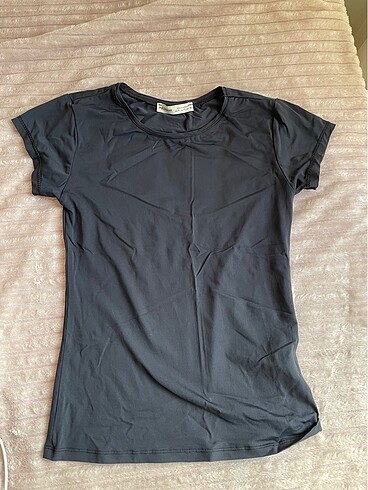 pull and bear tişört
