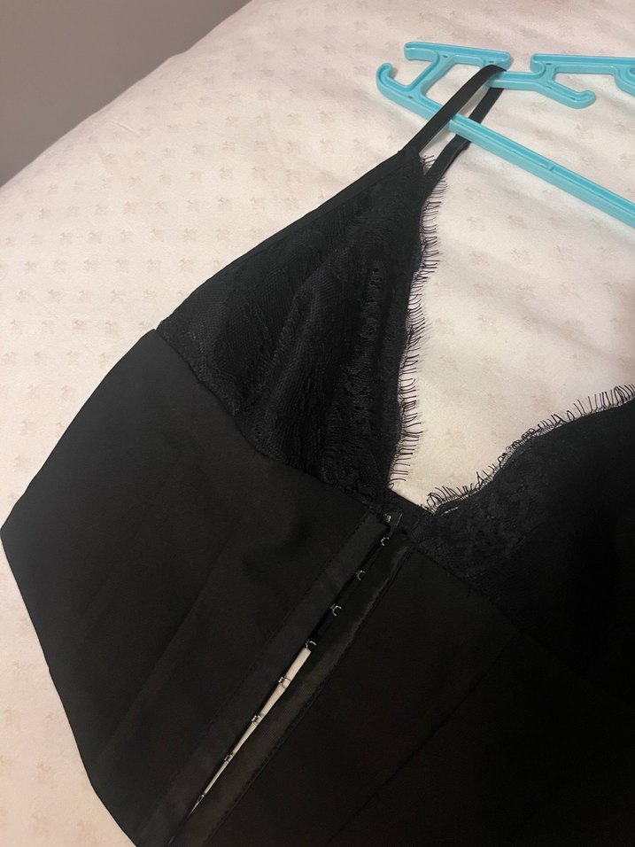 Siyah V Yaka Fermuarlı Mini Bustiyer - Görsel 3