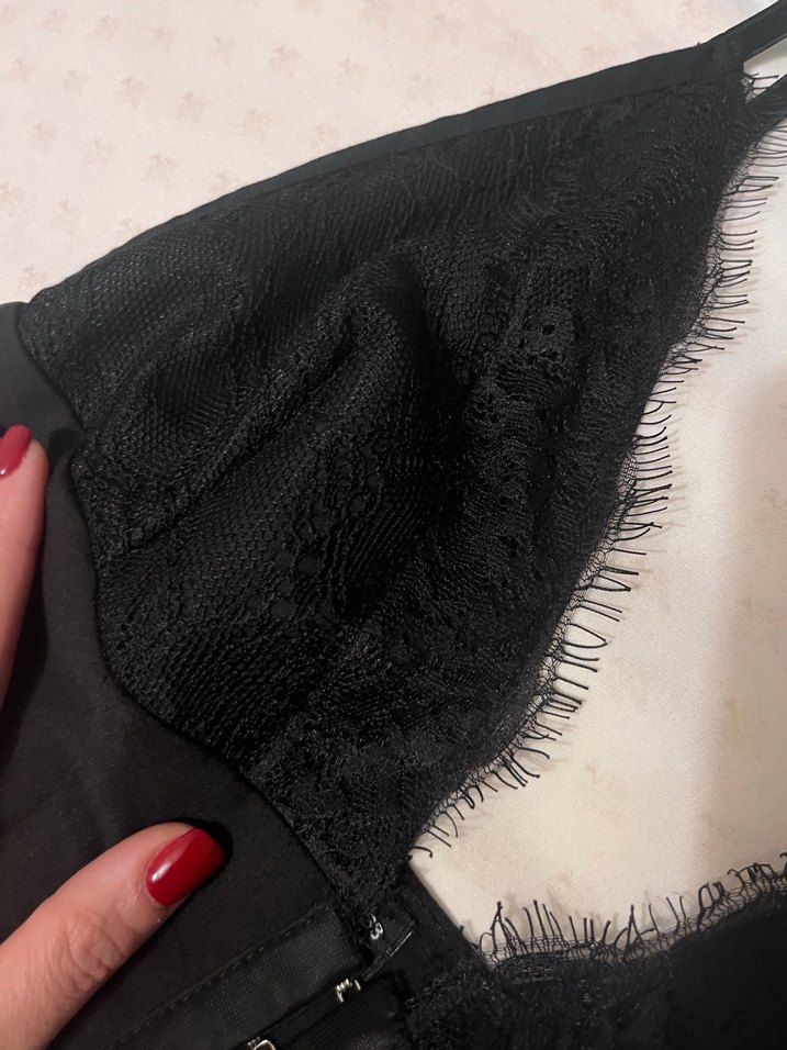 Siyah V Yaka Fermuarlı Mini Bustiyer - Görsel 4