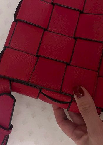 Kareli Kırmızı Deri Kadın Çanta - Görsel 4