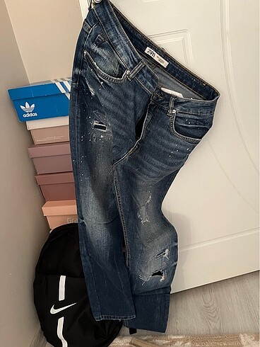 ZARA JEANs
